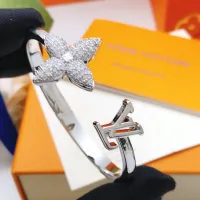 $39.00 USD Louis Vuitton LV Bracelets #1425242