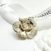$38.00 USD Chanel Brooches For Women #1425310
