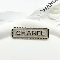 $32.00 USD Chanel Brooches For Women #1425313