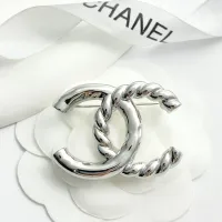 $29.00 USD Chanel Brooches For Women #1425325