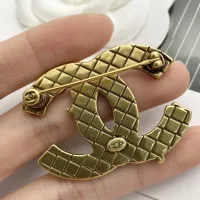 $34.00 USD Chanel Brooches For Women #1425330