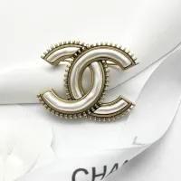 $36.00 USD Chanel Brooches For Women #1425336