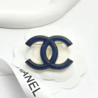 $38.00 USD Chanel Brooches For Women #1425337