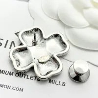 $27.00 USD Chanel Brooches For Women #1425339