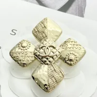 $32.00 USD Chanel Brooches For Women #1425379