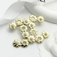 $32.00 USD Chanel Brooches For Women #1425380