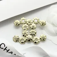 $32.00 USD Chanel Brooches For Women #1425380