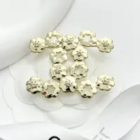 $32.00 USD Chanel Brooches For Women #1425380