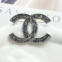 $34.00 USD Chanel Brooches For Women #1425381