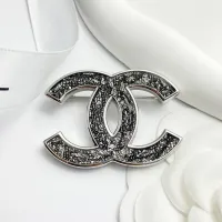 $34.00 USD Chanel Brooches For Women #1425381