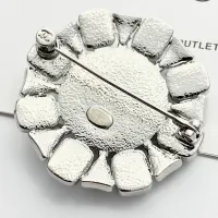 $36.00 USD Chanel Brooches For Women #1425383