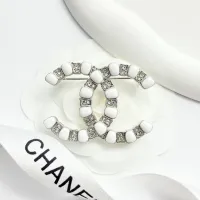 $36.00 USD Chanel Brooches For Women #1425384