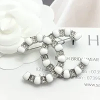 $36.00 USD Chanel Brooches For Women #1425384
