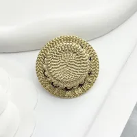 $32.00 USD Chanel Brooches For Women #1425389