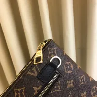 $60.00 USD Louis Vuitton AAA Man Pouches #1425705