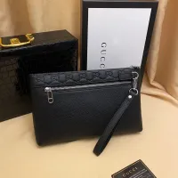 $64.00 USD Gucci AAA Man Pouches #1425725