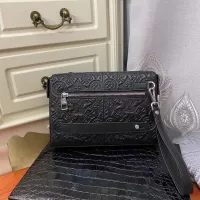 $68.00 USD Louis Vuitton AAA Man Pouches #1425730