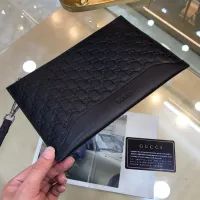 $64.00 USD Gucci AAA Man Pouches #1425844