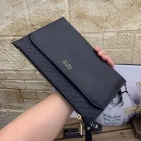 $64.00 USD Gucci AAA Man Pouches #1425850