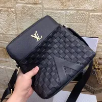 $88.00 USD Louis Vuitton AAA Man Messenger Bags #1425859
