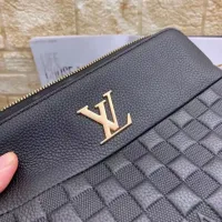 $88.00 USD Louis Vuitton AAA Man Messenger Bags #1425859