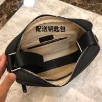 $88.00 USD Louis Vuitton AAA Man Messenger Bags #1425860