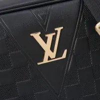$88.00 USD Louis Vuitton AAA Man Messenger Bags #1425862