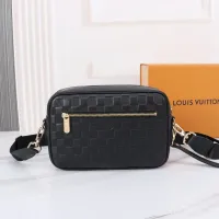 $88.00 USD Louis Vuitton AAA Man Messenger Bags #1425862