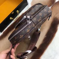 $72.00 USD Louis Vuitton AAA Man Messenger Bags #1425872