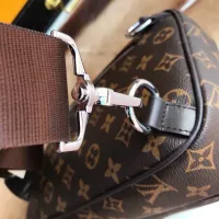 $72.00 USD Louis Vuitton AAA Man Messenger Bags #1425872
