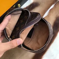 $72.00 USD Louis Vuitton AAA Man Messenger Bags #1425872
