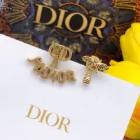 $25.00 USD Christian Dior Earrings For Women #1426010