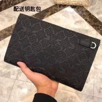 $64.00 USD Louis Vuitton AAA Man Pouches #1426045