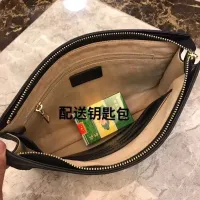 $64.00 USD Louis Vuitton AAA Man Pouches #1426045