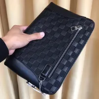 $64.00 USD Louis Vuitton AAA Man Pouches #1426047