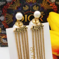 $25.00 USD Christian Dior Earrings For Women #1426058