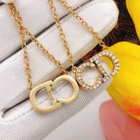 $25.00 USD Christian Dior Earrings For Women #1426065