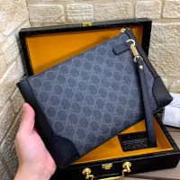 $60.00 USD Gucci AAA Man Pouches #1426132