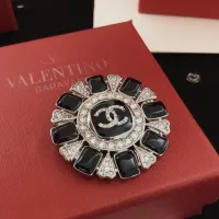 $36.00 USD Chanel Brooches For Women #1426332