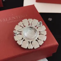 $36.00 USD Chanel Brooches For Women #1426333