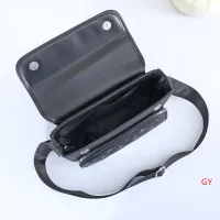 $25.00 USD Louis Vuitton Messenger Bags For Men #1426344