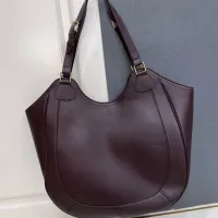 $98.00 USD Celine AAA Quality Shoulder Bags For Women #1426500