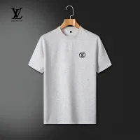$64.00 USD Louis Vuitton LV Tracksuits Short Sleeved For Men #1426548