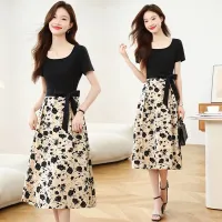 $56.00 USD Chanel Dresses Short Sleeved For Women #1426987