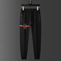 $85.00 USD Gucci Tracksuits Long Sleeved For Men #1428886