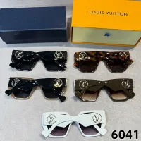$25.00 USD Louis Vuitton Sunglasses #1429931