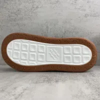 $132.00 USD Louis Vuitton Casual Shoes For Women #1431658