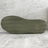 $160.00 USD Louis Vuitton Casual Shoes For Men #1431666