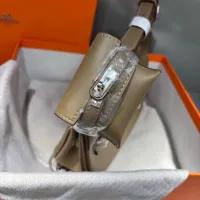 $88.00 USD Hermes AAA Quality Messenger Bags For Women #1432013