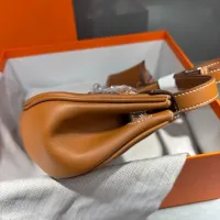 $88.00 USD Hermes AAA Quality Messenger Bags For Women #1432015